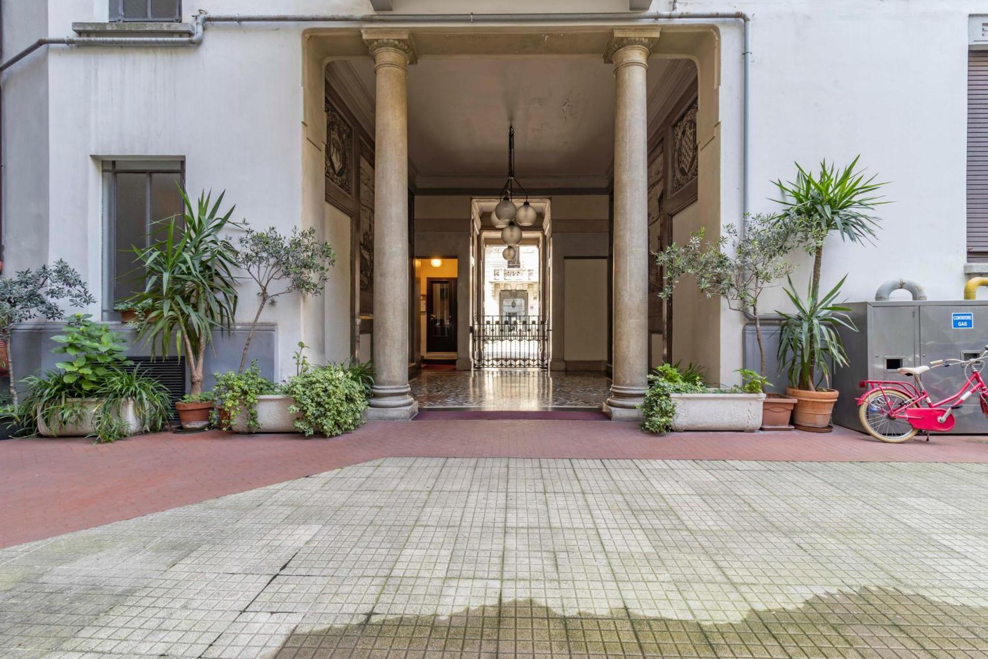 Stradivarius House - Carozzi Apartments มิลาน ภายนอก รูปภาพ